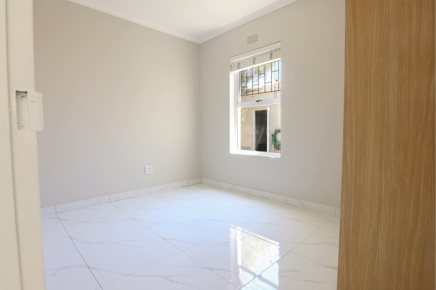 To Let 3 Bedroom Property for Rent in Sunningdale Western Cape